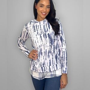 NWOT Gillia Blue and White Tie-Dye Hoodie Fooler Blouse Size Large